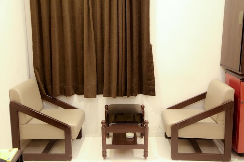 Golden Plaza Hotel Ahmedabad Værelse billede