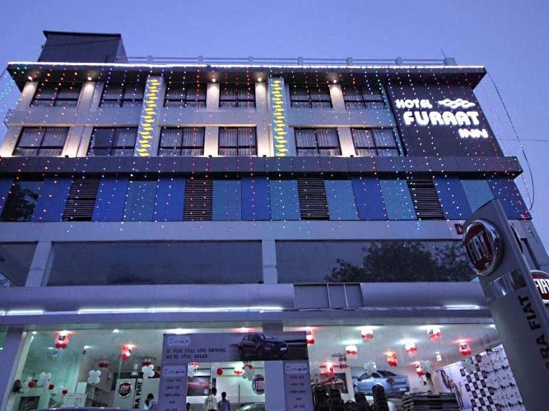 Golden Plaza Hotel Ahmedabad Eksteriør billede