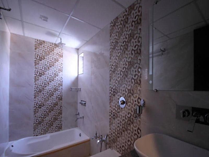 Golden Plaza Hotel Ahmedabad Eksteriør billede