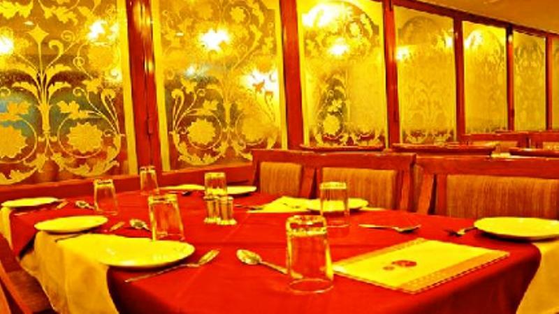 Golden Plaza Hotel Ahmedabad Eksteriør billede